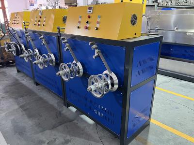 China 110*3300mm Diâmetro de parafuso Máquina de fabricação de tiras de plástico de pp 300-350kg/h,Sistema de controlo de ecrã táctil PLC à venda