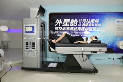 China Nenhuma espinha espinal invasora da quiroterapia da máquina da descompressão que estica a máquina à venda