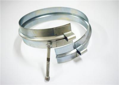 China Cabeça de aço inoxidável galvanizada larga do círculo da conexão de tubo da braçadeira de tubulação do metal da tira à venda