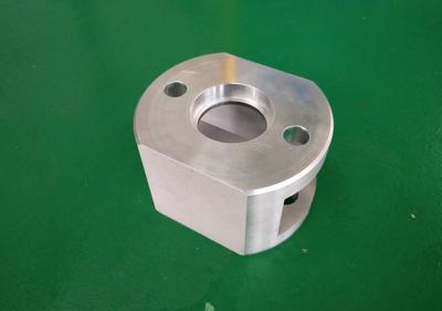 China CNC anodizado peças feito à máquina metal de fundição do alumínio que mói acessórios bondes à venda