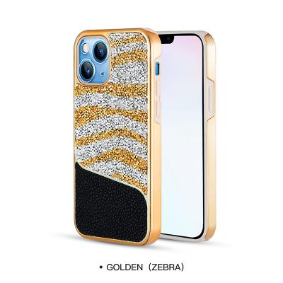 China Seamless IPhone 11 Glitter Phone Case Harmless PU Leather Material for sale