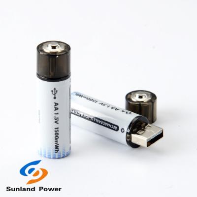 China Rechargeable 1.5V AA Lithium Ion Battery With USB Type C Connector à venda