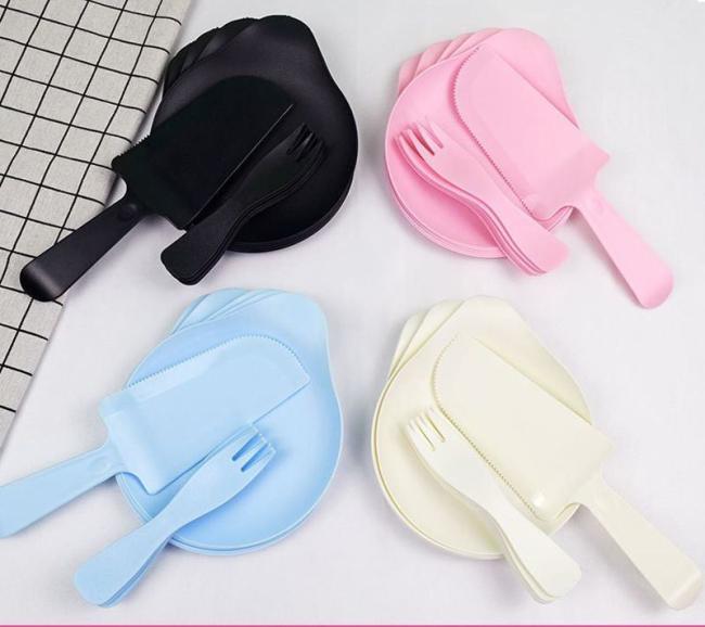 Creative Design Party Used Birthday Cake Suit Knife and Fork Set Disposable Plastic Knife Fork Plate Suit Cake Cutlery Suit