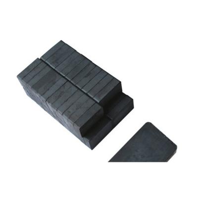 China Permanent Ferrite Block Magnets For Musical Instruments Guitar Pickups for sale