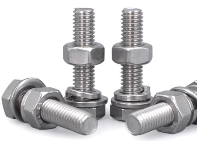 Close-up of hex bolt threads