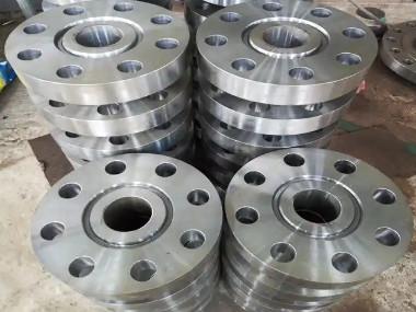 China Stainless Steel RF Flange 904L/2205/2507/321/316L 150LB A182 F304 SW 1-1/2