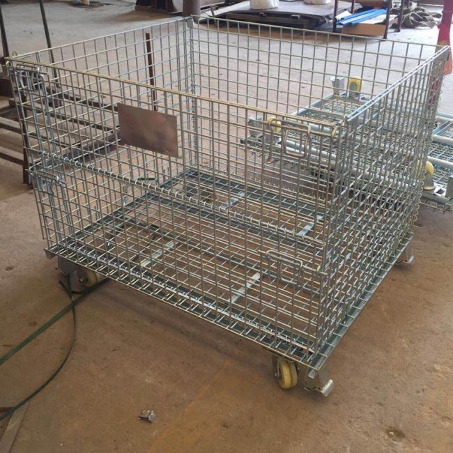 Wire mesh container front view