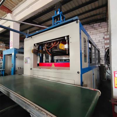 China Máquina de termoformagem de plástico de segunda mão para fabricação de copos de plástico à venda