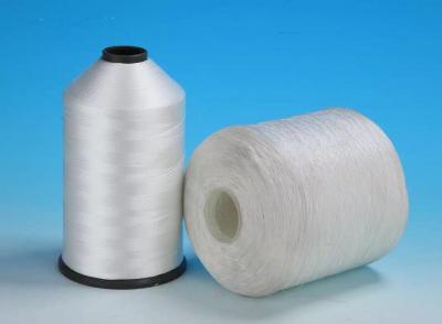 China Hilo de coser del alto de Tensity del poliéster hilado del hilo para la fábrica de la materia textil en venta