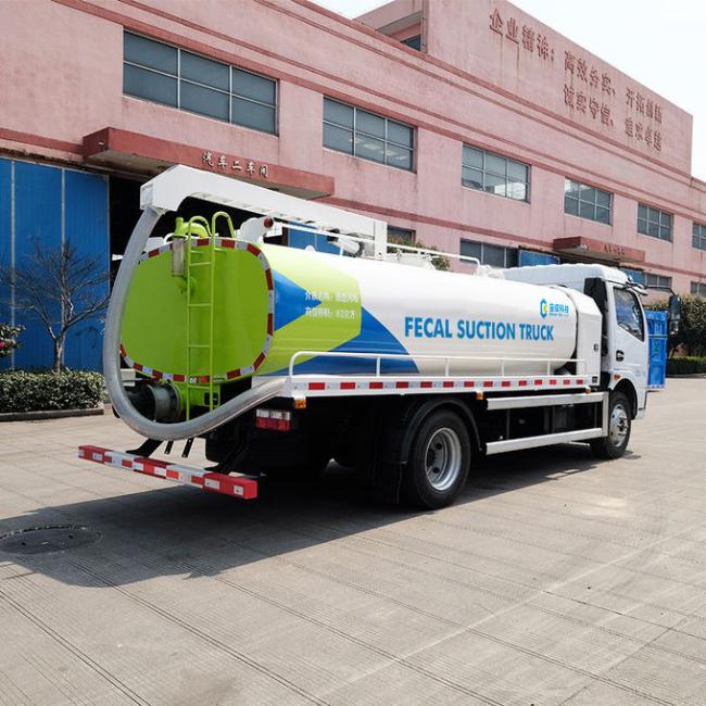 Energy Efficient Sewage Suction Truck With Optional Arm Support And Custom Tank Features 1