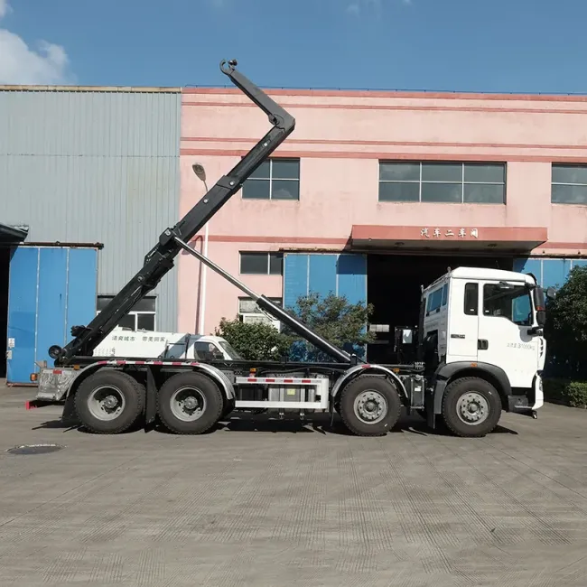18T High Efficiency Hook Lift Garbage Truck, Detachable Container Type