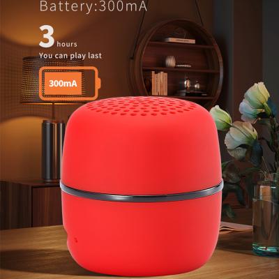 China 4.7cm × 4.6cm Red Portable Rechargeable Bluetooth Speaker 5W Multi Colorful for sale