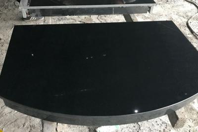 China Curved Granite Hearth, Shanxi Black Granite Fireplace for sale