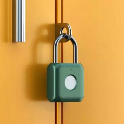 China Zinc Alloy Smart Outdoor Padlock USB Rechargeable Outdoor Fingerprint Lock for sale
