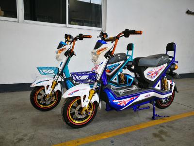 China Multi Color Stylish And Smart Adult Electric Moped Scooter 35kgs Net Weight for sale