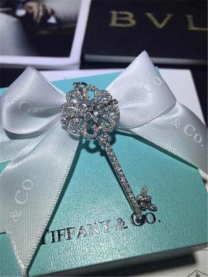 China Los diamantes de Tiffany de Sakura cierran el oro 18kt con oro amarillo o el oro blanco del oro o rosado en venta