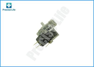 China SPDT GE 1504-3607-000 Pressure Sensitive Switch 137.9kpa 20 Pounds Per Square Inch for sale