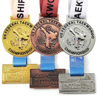 China Sport Gold Marathon Award Souvenirs 3d Zinc Alloy Metal Running Medal With Ribbon en venta