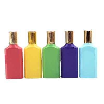 China Botella de perfume, botella formada tornillo de alto grado del cuadrado 25ml, botella de vidrio 110ml, botella de perfume, pequeña muestra en venta