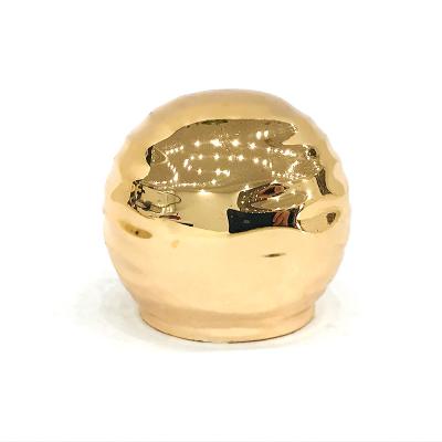 China Classic Zinc Alloy Gold Ball Shape Metal Zamac Perfume Bottle Cap for sale