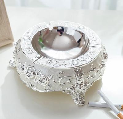 China 5.0mm OEM Plating Antique Cigar Zinc Alloy Ashtray for sale