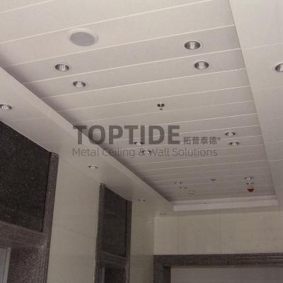 中国 特別な設計アルミニウム線形ストリップの天井の装飾的なアルミニウム格子天井システム 販売のため