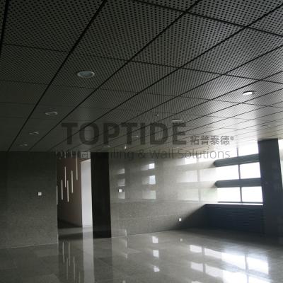 Chine Configuration insonorisante de perforation dans la pièce en t croisée en aluminium de plafond suspendu de système de plafond à vendre