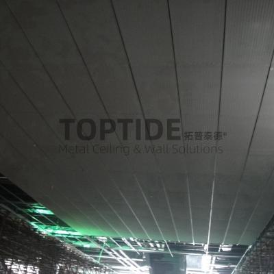 中国 別の網の設計利用できる金属の網の天井のタイルのための構造の装飾材料 販売のため