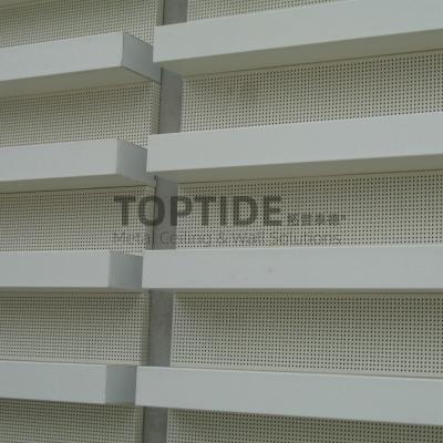 China 2.5mm Thickness Aluminum Decorative Panel Integrated Linear Strip Kitchen Wall Cladding for sale