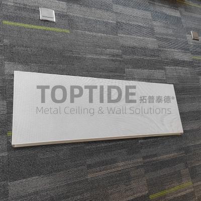 China Placa perfurada suspendida acústica de alumínio de perfuração personalizada do painel de teto à venda