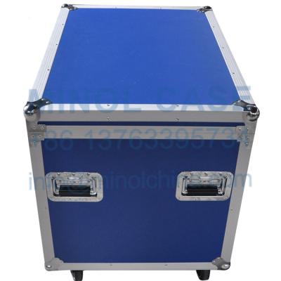 China La caja de viaje de aluminio del tablero resistente del MDF disponible para graba en relieve el logotipo en venta