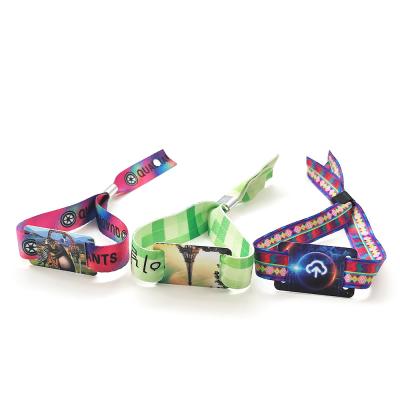 Chine Textile tissé jetable de bracelets de Rfid de corde de tissu une fonction d'utilisation de temps à vendre