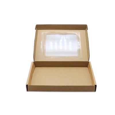 China Caja de papel de envío para ropa camiseta para ropa caja de papel de correo embalaje con ventana de PVC transparente en venta