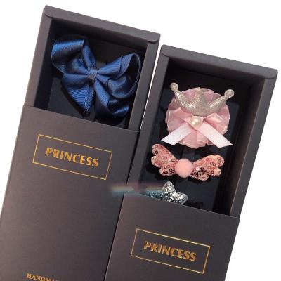 China Papier Haar Accessoires Geschenkfach Brautverpackung CMYK Farbe zu verkaufen