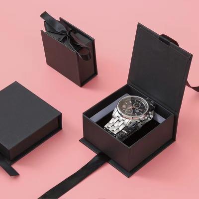 China Jewelry Industrial Custom Paper Packaging Box Rigid With Magnetic Closure à venda