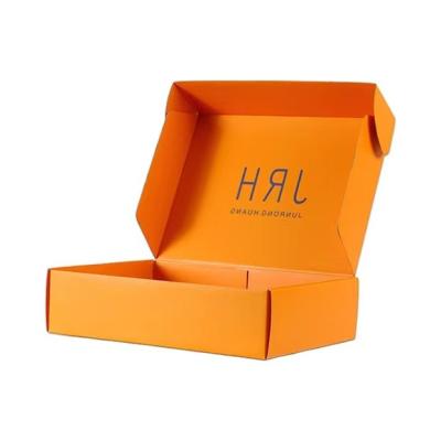 China Classic Corrugated Board Gift Wrapping Boxes Recyclable Custom Logo for sale