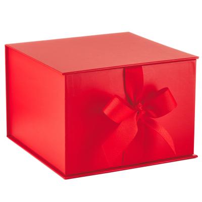 Китай Shredded подарочная коробка ленты Grosgrain коробки 0.75oz бумажного заполнителя твердая упаковывая роскошная продается
