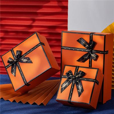 China Corrugated Recycled Shipping Gift Boxes Postal Delivery Paper Gift Packaging for sale