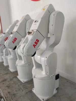 China Brazo del robot de pintura de Abb industrial en la soldadura de pulido superficial del reloj en venta