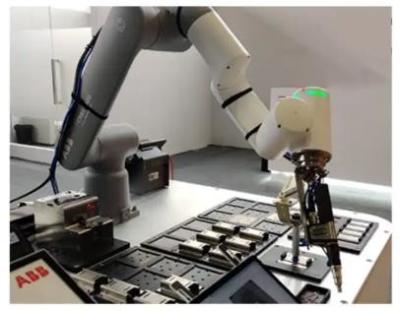 중국 그리퍼 유연성과 6 주축 로봇 팔 ABB 고파 CRB 15000 협업화 판매용