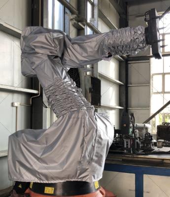 China Película de poliéster blanca impermeable para cubrir la manga de nylon protectora para robots de pintura en venta