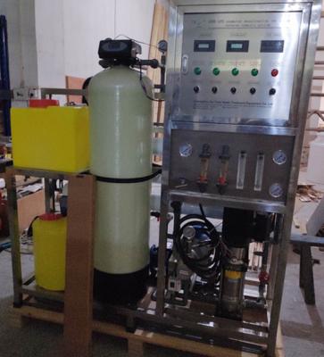 China Sistema de la purificación de la agua de mar de la ósmosis reversa, desalinizadora del agua de mar en venta