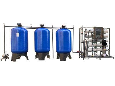 China Sistema de tratamiento de aguas automático del RO del filtro 5000LPH del suavizador del carbono de la arena con el esterilizador ULTRAVIOLETA en venta
