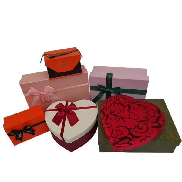 Quality Custom Heart Shaped Cardboard Box Chocolate Gift Box With Silk Cloth for sale