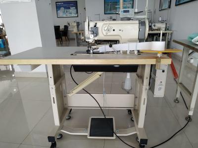 China Cinta del borde de la máquina de coser del colchón del paño/del edredón que arregla garantía de 1 año en venta