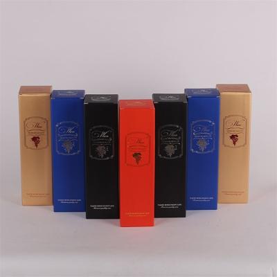 China Custom Solid Wine Paper Bags CMYK Color For Single Double Bottle for sale