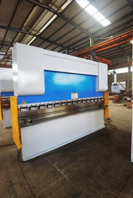 China 7.5KW CNC Press Brake Machine Hydraulic Mild Steel 400mm Weight 7000kg en venta
