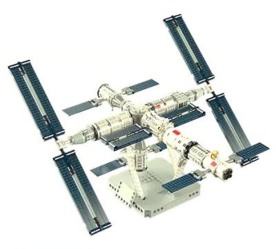China Breaking Dawn Project Space Station Building Blocks Christmas Puzzle Bricks Toy for sale