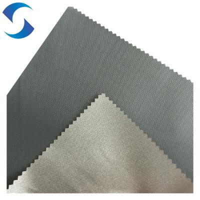 Китай Durable And Waterproof Oxford Fabric Silver Coated 210D For Awning Raincoat продается
