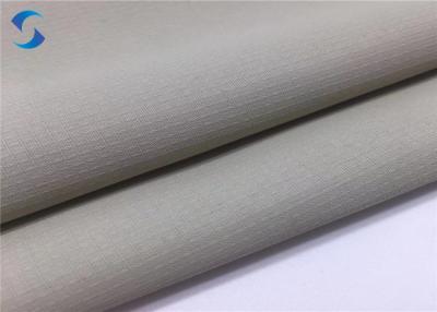 Chine Veste d'hiver de tissu de pongé du polyester 105gsm de 150CM à vendre